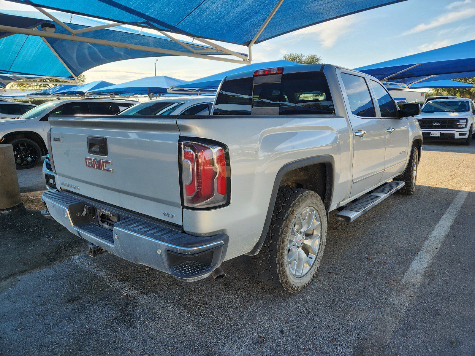 Used 2016 GMC Sierra 1500 SLT w/ SLT Premium Package AWD/4WD image 4