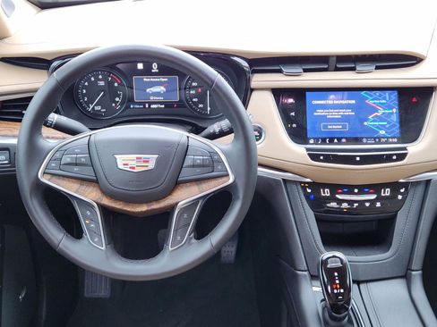 Used 2021 Cadillac XT5 Premium Luxury w/ Platinum Package FWD image 34