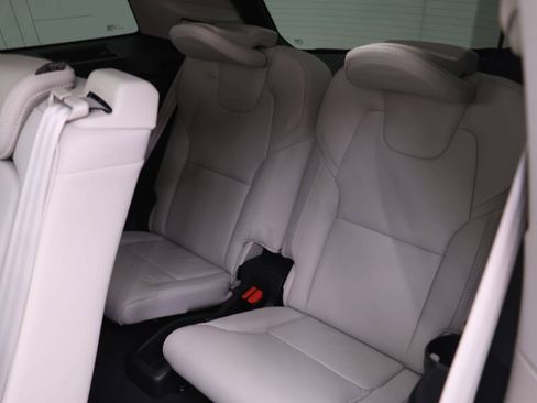 Certified 2024 Volvo XC90 T8 Ultimate w/ Protection Package Premier AWD/4WD image 19
