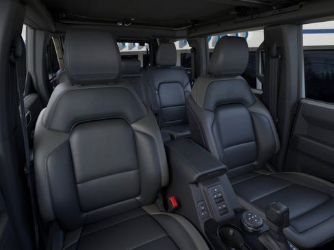 New 2026 Ford Bronco Outer Banks w/ Sasquatch Package AWD/4WD image 10