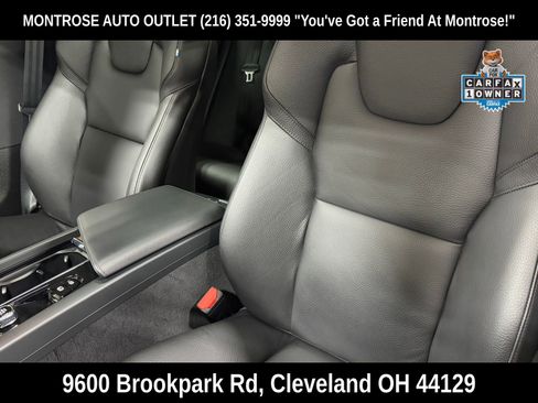 Used 2024 Volvo XC60 B5 Plus w/ Protection Package Premier image 29