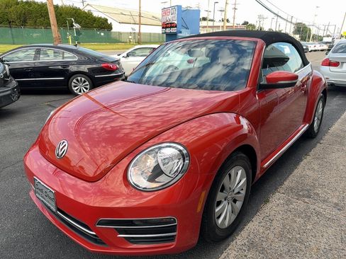 Used 2019 Volkswagen Beetle 2.0T S FWD image 32