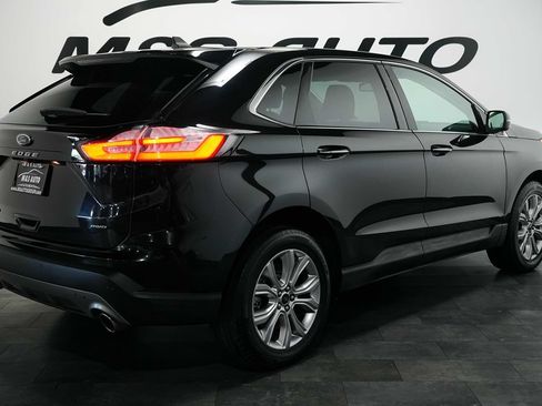 Used 2023 Ford Edge Titanium w/ Cargo Accessory Package AWD/4WD image 4