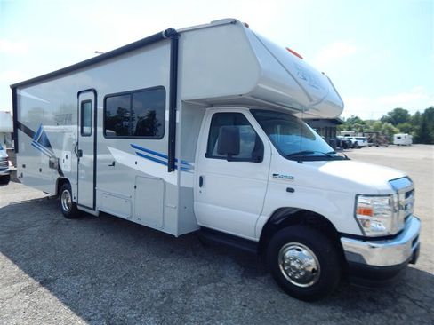 Used 2022 Ford E-450 and Econoline 450 Super Duty w/ Motorhome Prep Package image 2