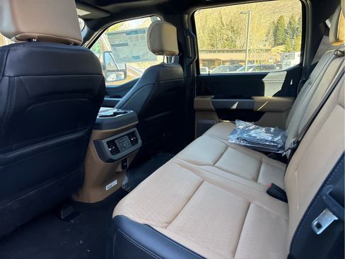 New 2026 Ford F350 Lariat w/ Lariat Premium Package image 20