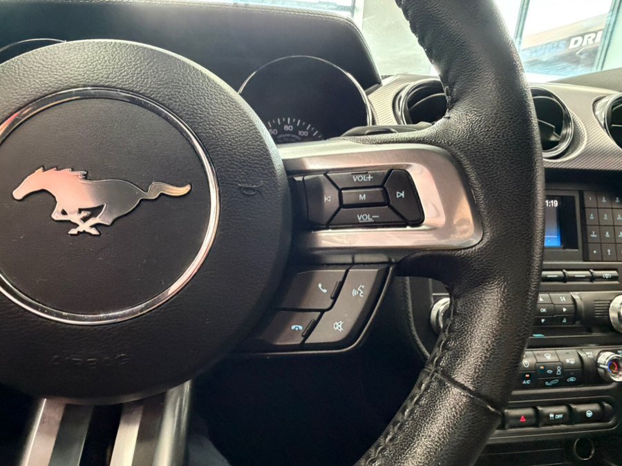 Used 2017 Ford Mustang Coupe RWD image 48