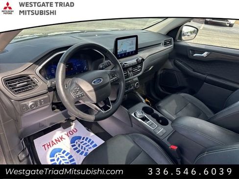 Used 2020 Ford Escape Titanium AWD/4WD image 6