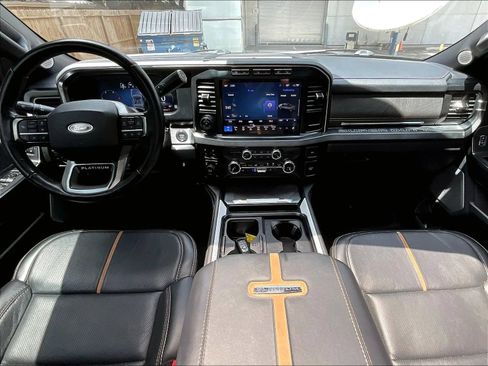 Used 2023 Ford F450 Platinum w/ FX4 Off-Road Package AWD/4WD image 2
