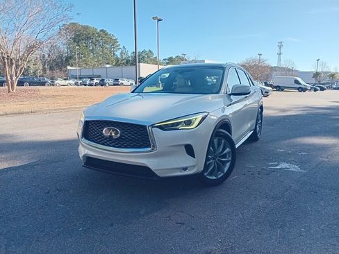 Used 2020 INFINITI QX50 Luxe w/ Navigation Package image 10