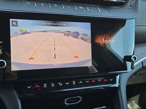 New 2026 Jeep Grand Cherokee L Limited AWD/4WD image 34