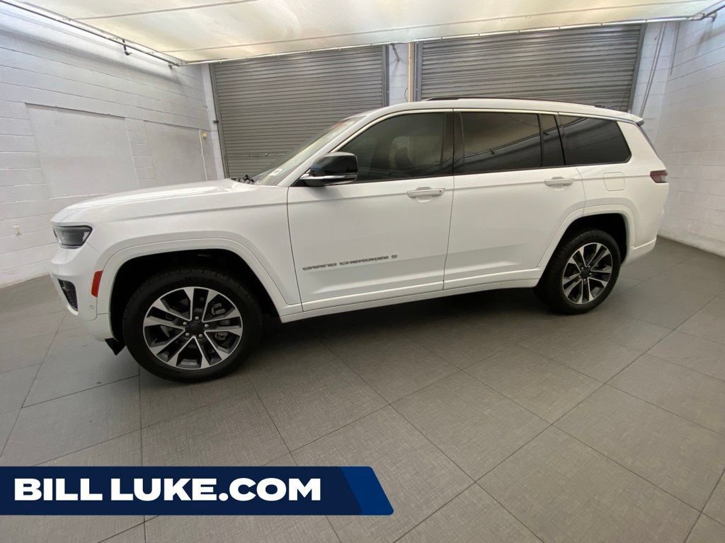 Used 2022 Jeep Grand Cherokee L Overland w/ Luxury Tech Group IV RWD image 1