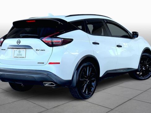 Used 2022 Nissan Murano SV w/ SV Midnight Edition Package image 12