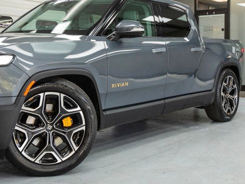 Used 2022 Rivian R1T Adventure image 14