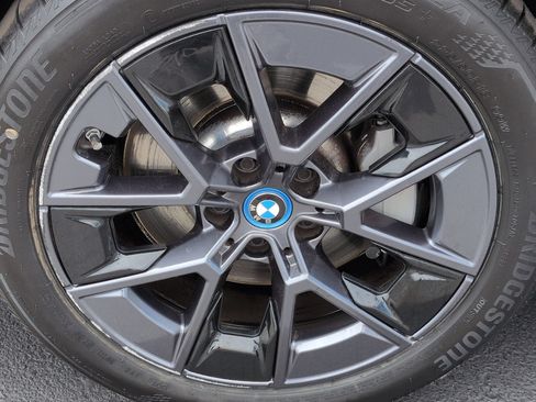 Used 2023 BMW i4 eDrive35 RWD image 12