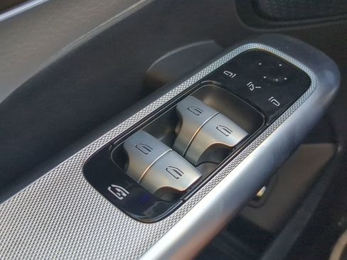 New 2025 Mercedes-Benz GLC 43 AMG 4MATIC image 10