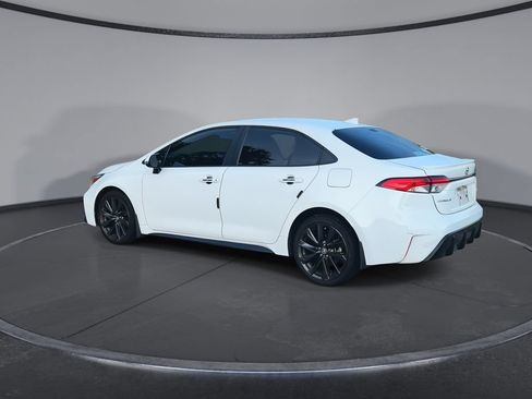 Used 2024 Toyota Corolla SE FWD image 6