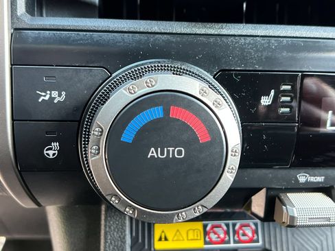 Used 2025 Toyota 4Runner TRD Sport AWD/4WD image 38