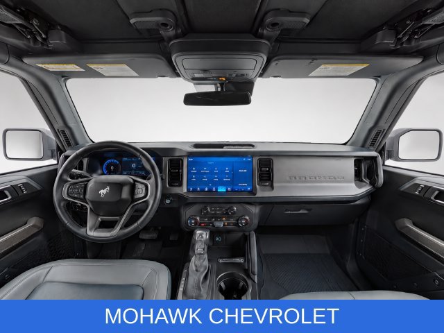 Used 2023 Ford Bronco Outer Banks AWD/4WD image 15