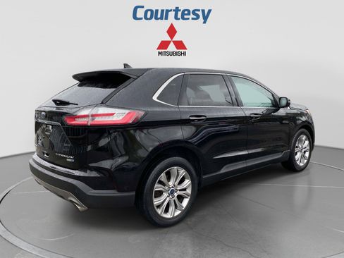 Used 2019 Ford Edge Titanium w/ Equipment Group 301A AWD/4WD image 8