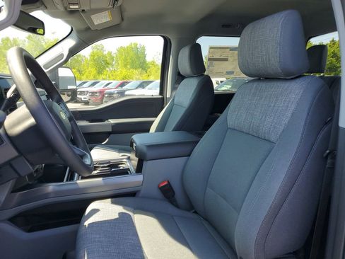 New 2026 Ford F250 XLT w/ XLT Premium Package AWD/4WD image 8