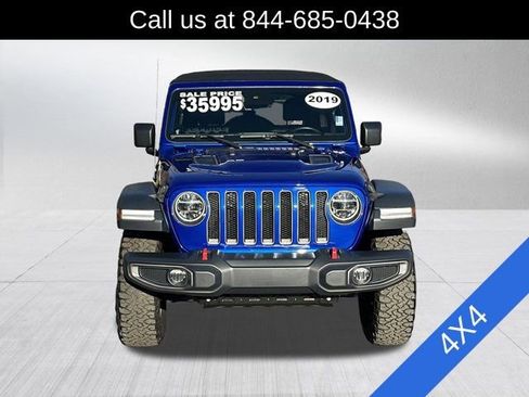 Used 2019 Jeep Wrangler Unlimited Rubicon w/ Dual Top Group image 2