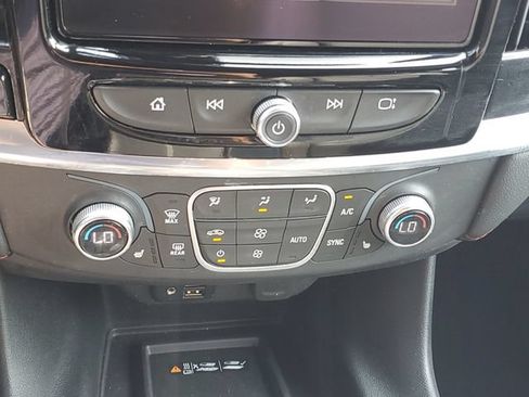 Certified 2023 Chevrolet Traverse RS AWD/4WD image 28