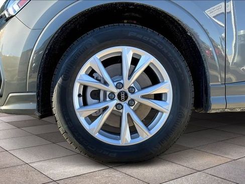 New 2025 Audi Q3 2.0T Premium image 11