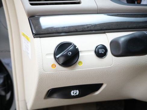 Used 2006 Mercedes-Benz E 350 Sedan image 50