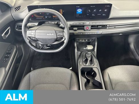 Used 2025 Kia K4 FWD image 25