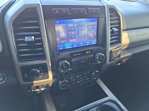 Used 2020 Ford F350 Lariat w/ Lariat Ultimate Package image 21