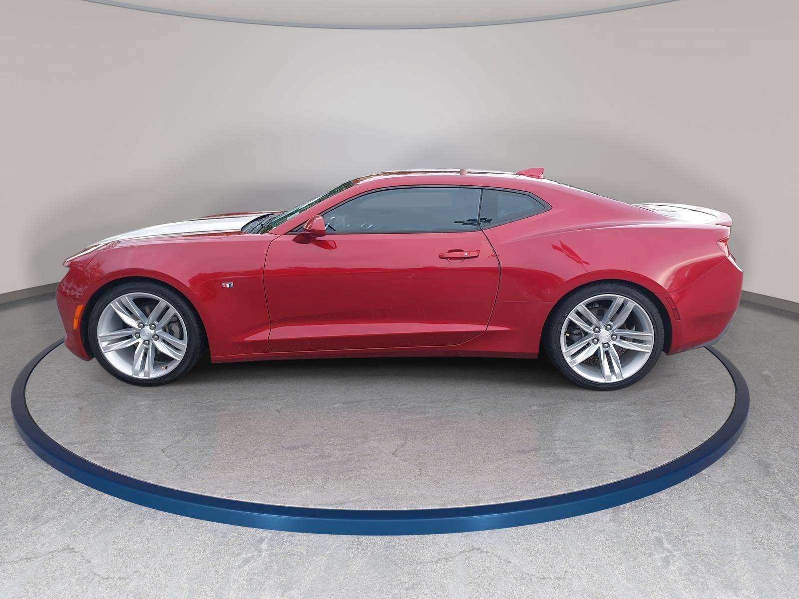 Used 2018 Chevrolet Camaro LT w/ RS Package RWD image 8