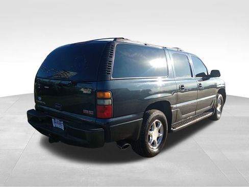 Used 2004 GMC Yukon XL Denali image 5