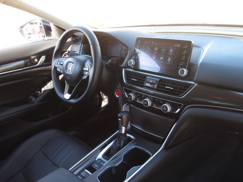 Used 2022 Honda Accord Sport Special Edition image 9