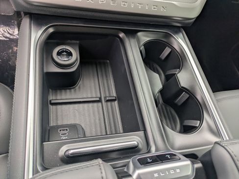 New 2026 Ford Expedition Active image 20