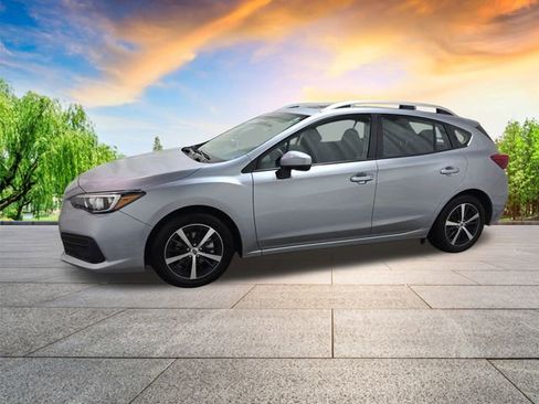Used 2022 Subaru Impreza Premium image 8