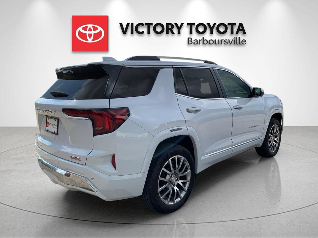 Used 2026 GMC Terrain Denali w/ LPO, Floor Liner Package AWD/4WD image 7