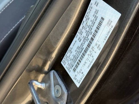 Used 2019 Ford Escape SE FWD image 10