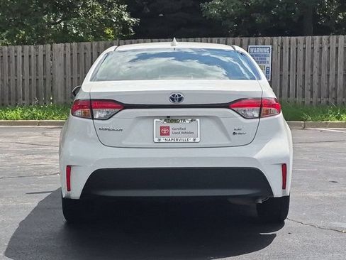Certified 2025 Toyota Corolla LE FWD image 7