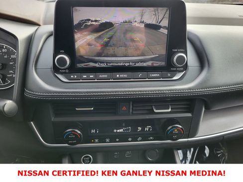 Certified 2023 Nissan Rogue SV image 28