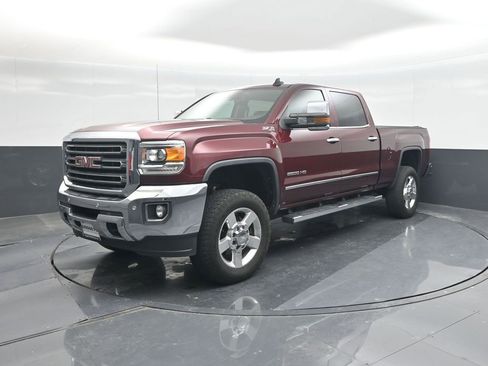 Used 2016 GMC Sierra 2500 SLT w/ Duramax Plus Package AWD/4WD image 30