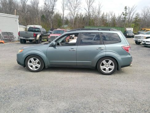 Used 2010 Subaru Forester 2.5X Premium image 27