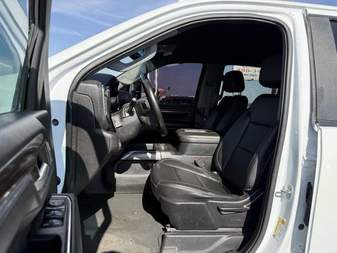 Used 2024 Chevrolet Silverado 2500 LT image 13