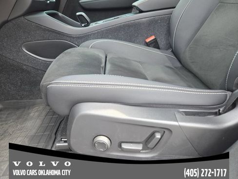 Certified 2023 Volvo C40 P8 Recharge Ultimate w/ Protection Package Premier AWD/4WD image 18