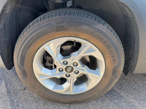 Used 2022 Hyundai Tucson SE w/ Cargo Package image 11