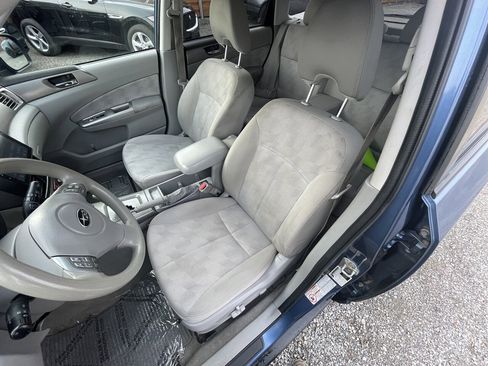 Used 2010 Subaru Forester 2.5X Premium image 9