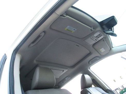 Used 2014 Honda Odyssey Touring Elite image 26