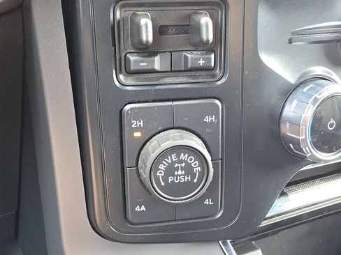 Used 2025 Ford F150 Lariat w/ Equipment Group 501A Mid AWD/4WD image 28