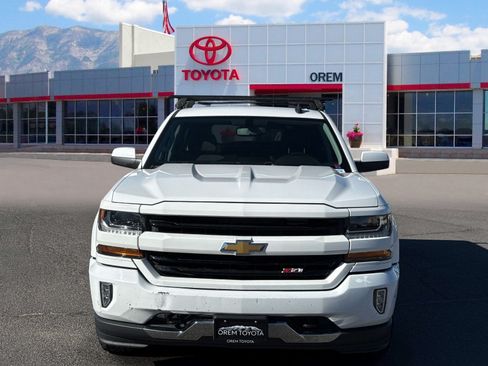 Used 2018 Chevrolet Silverado 1500 LT AWD/4WD image 2