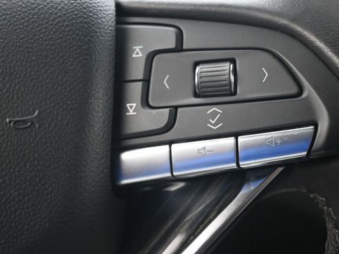 Used 2023 Cadillac XT6 Premium Luxury image 13