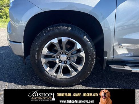 Used 2023 Chevrolet Silverado 1500 High Country w/ Z71 Off-Road Package AWD/4WD image 19